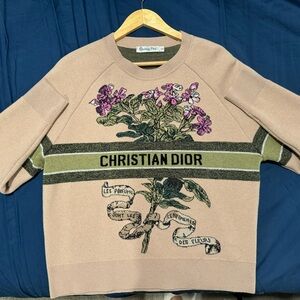Christian Dior sweater size 34